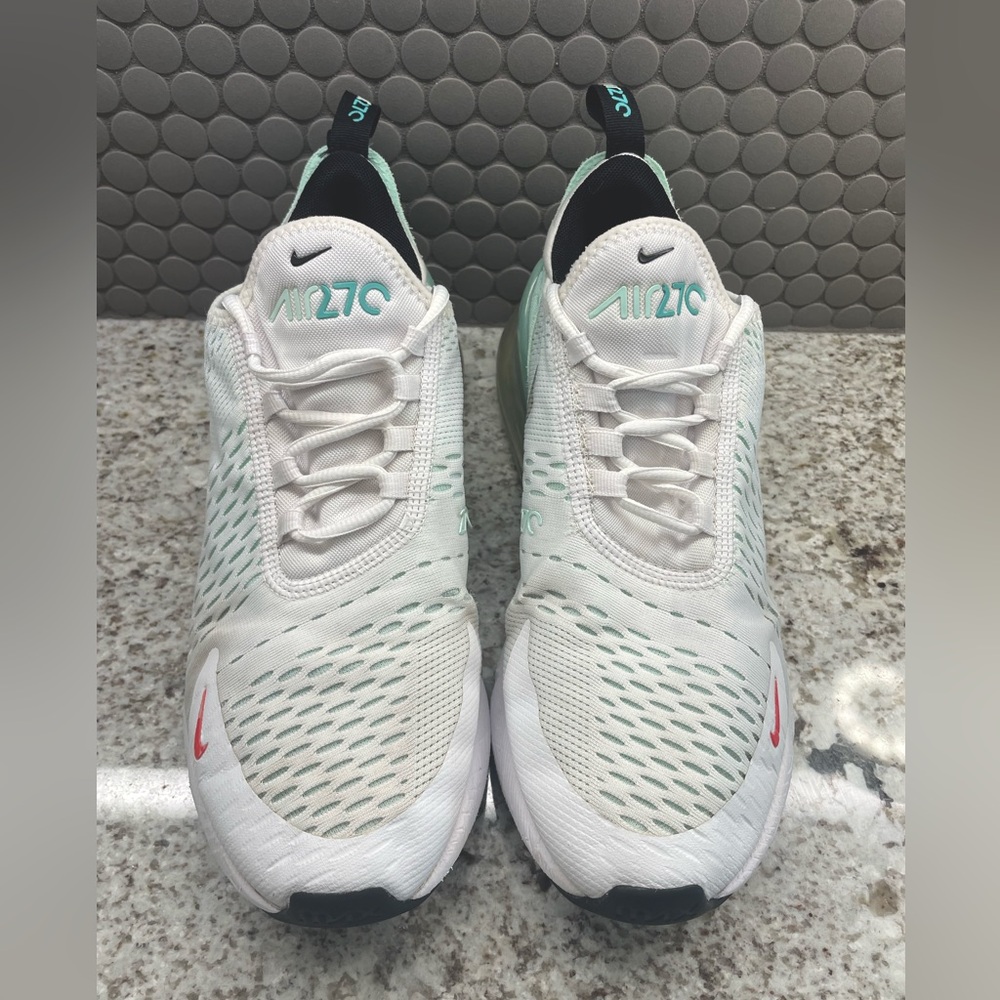 Women’s Air 270